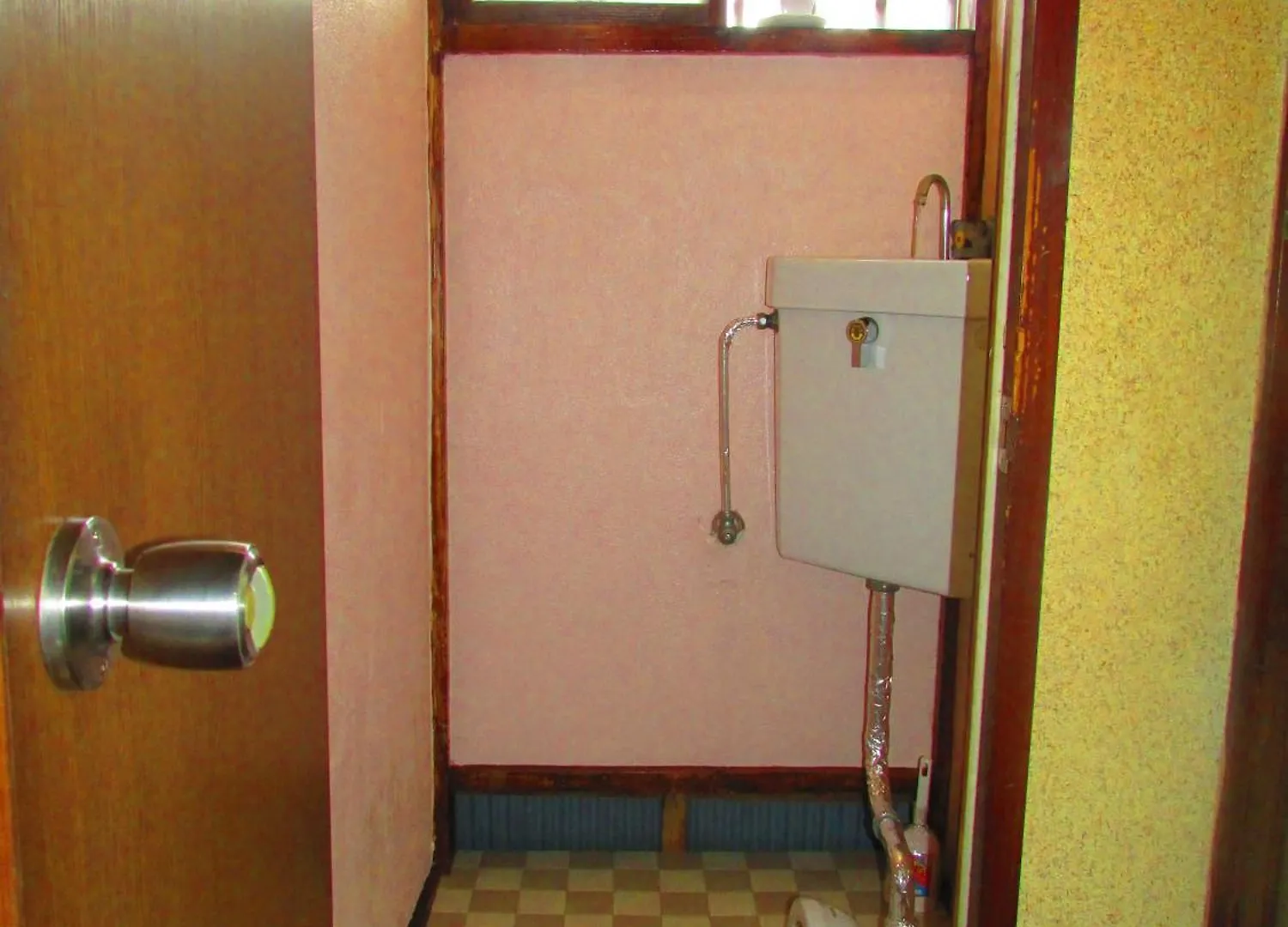 Guest house ゲストハウス杉田 古民家貸切の完全プライベート空間 杉田駅徒歩2分 セルフチェックイン Yokohama  Japan